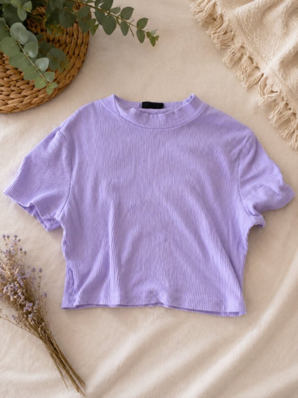SHEIN Ribbed Cropped Tee – Size Medium